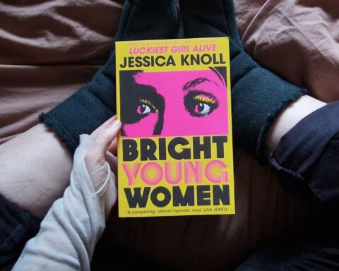 Recension Bright young women av Jessica Knoll